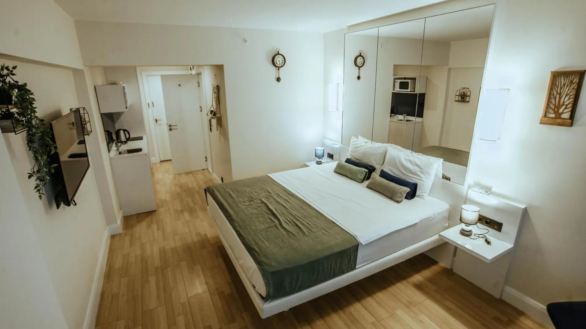 Prestigious Sea View Aparthotel In Orbi City Batumi Penzion