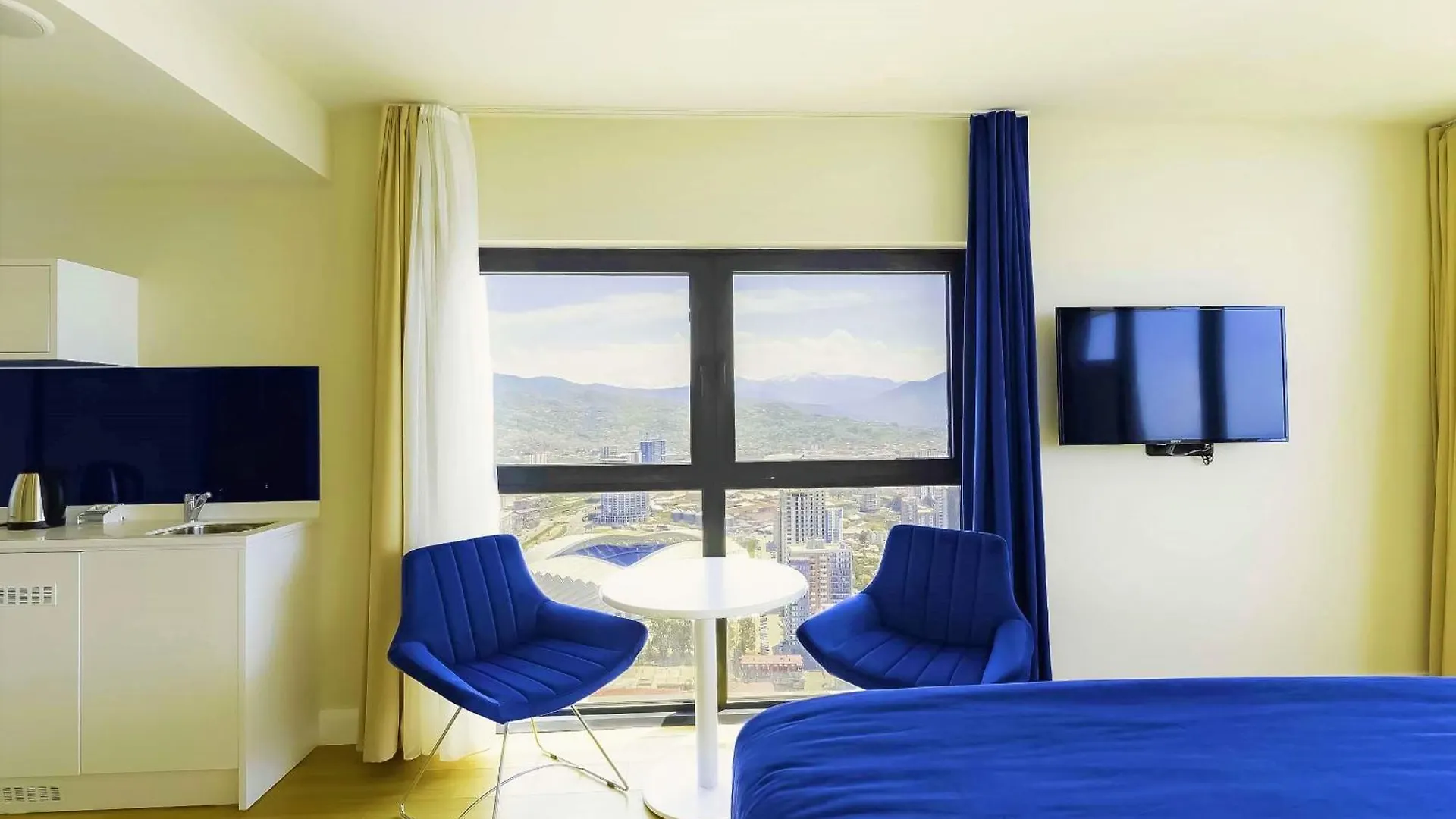 Prestigious Sea View Aparthotel In Orbi City Batumi 0*,